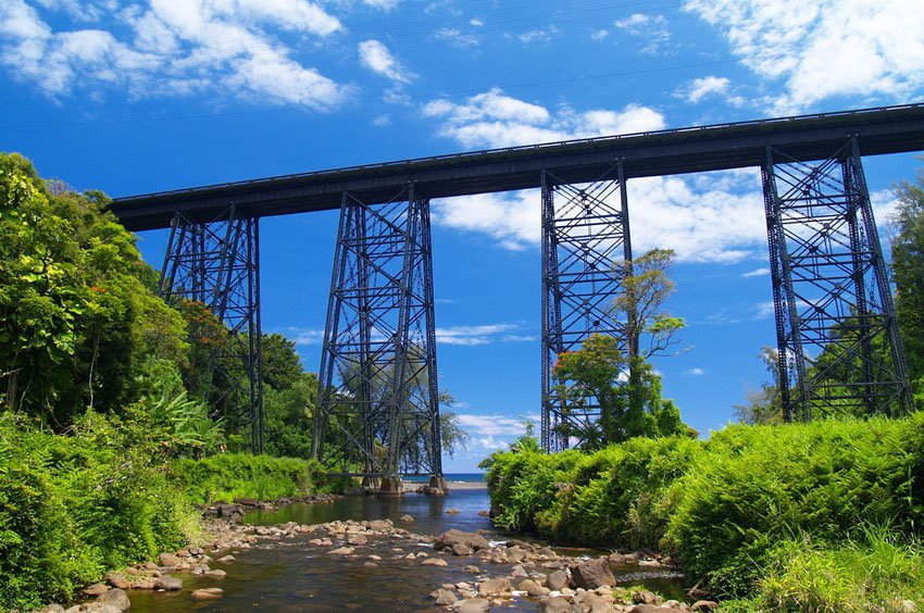 Bridge at Hakalau Bay