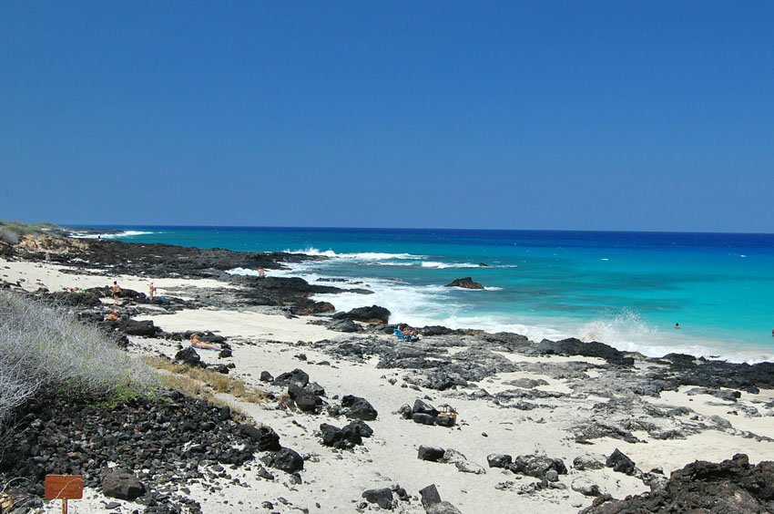 Manini'owali Beach shoreline