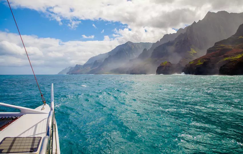 Hawaii Sailing