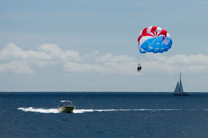 Oahu Parasailing