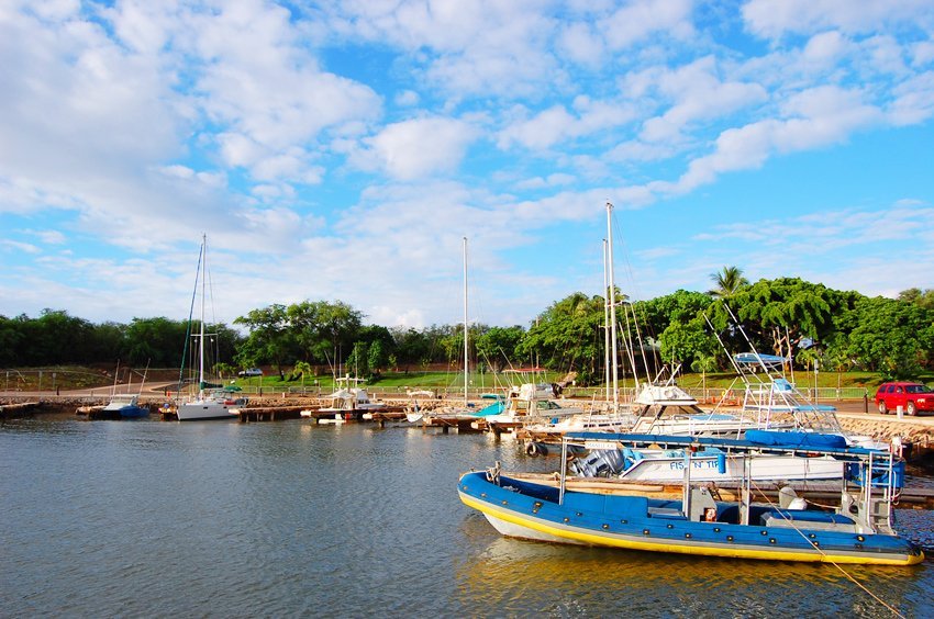 Manele Harbor boats