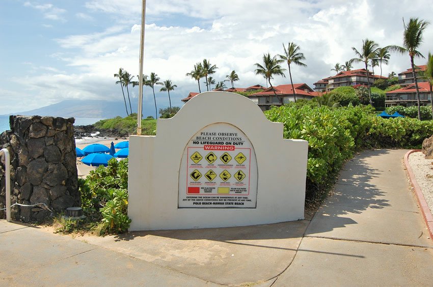 Warning beach signs