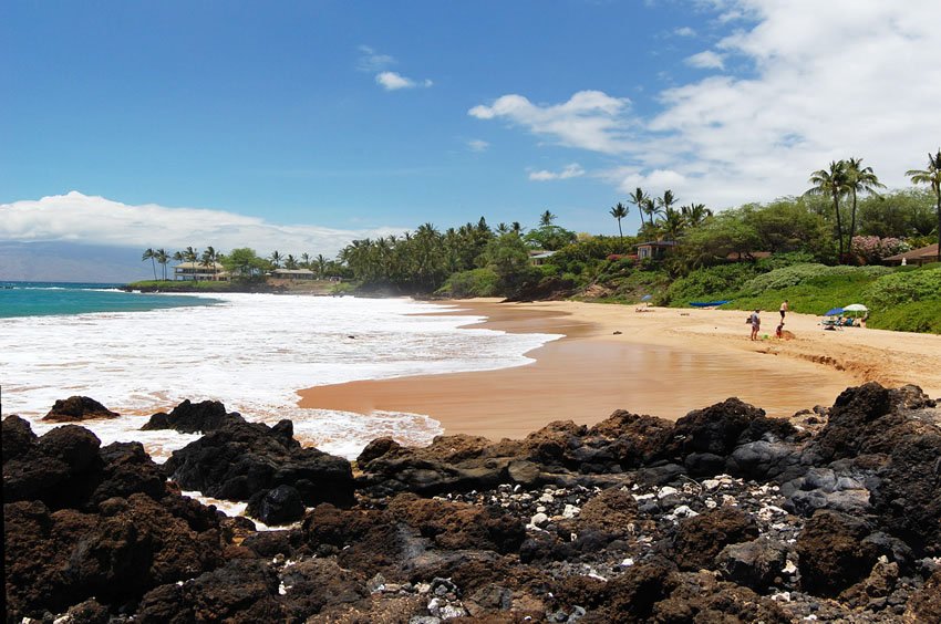 Northern end of Po'olenalena Beach