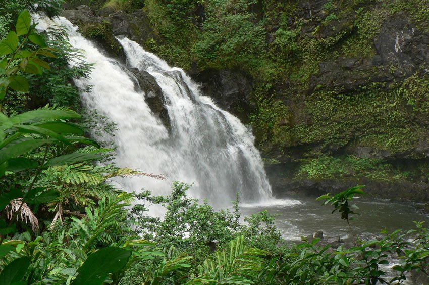 Waikani Falls