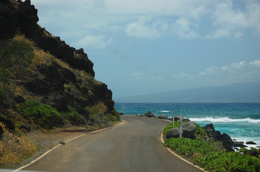 Narrow and winding road on Molokai