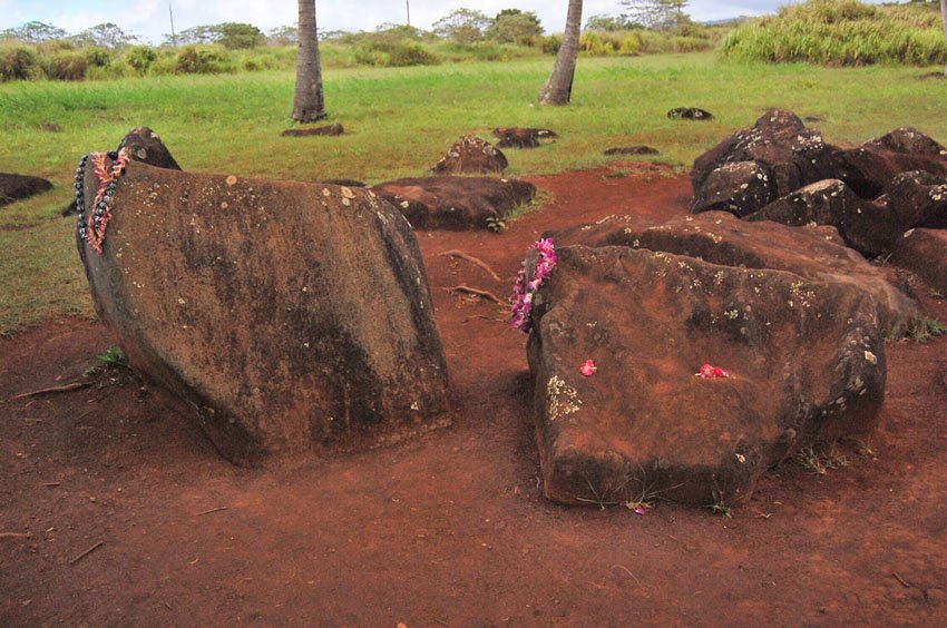 Kukaniloko Birthing Stones near Haleiwa