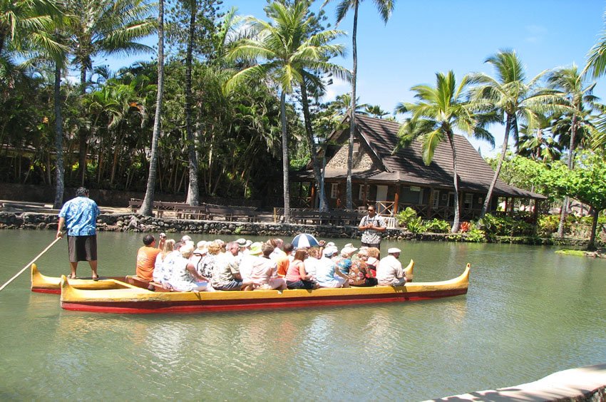 ハワイのカヌーダンス