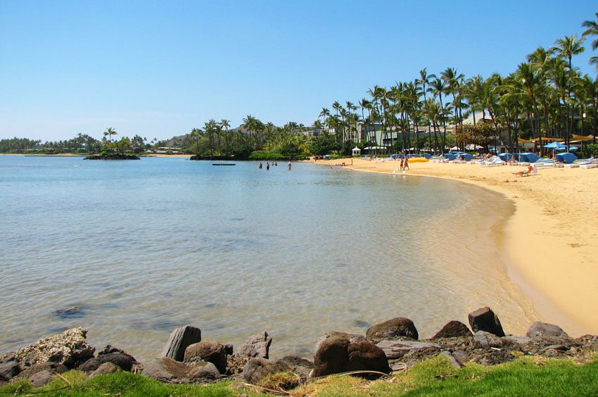 Good swimming beach on Oahu