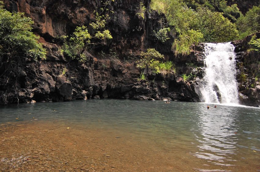 Popular Oahu waterfall