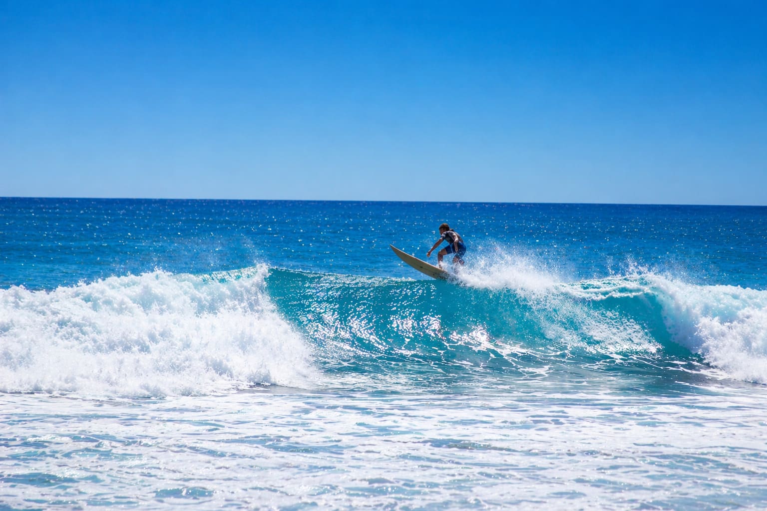 Hawaii Surfing