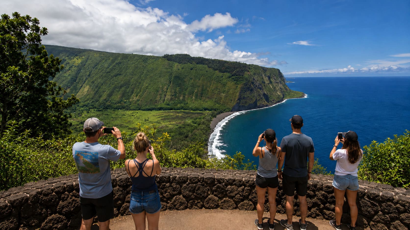Best Hawaii Nature Tours for Waterfalls, Valleys and Scenic Lookouts