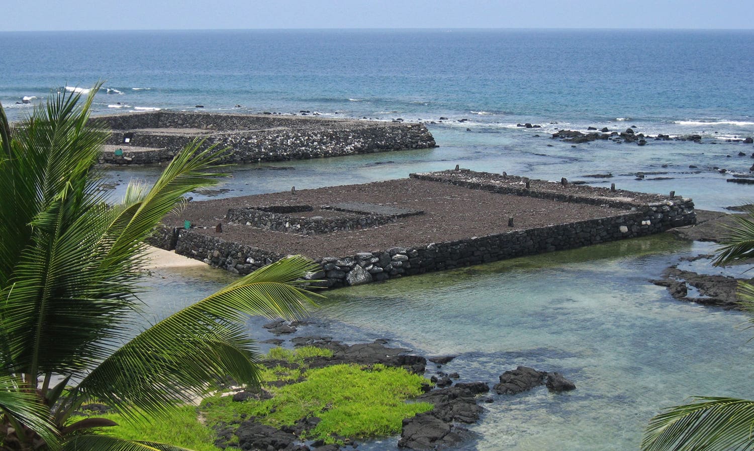 Hapaiali'i and Ke'eku Heiau