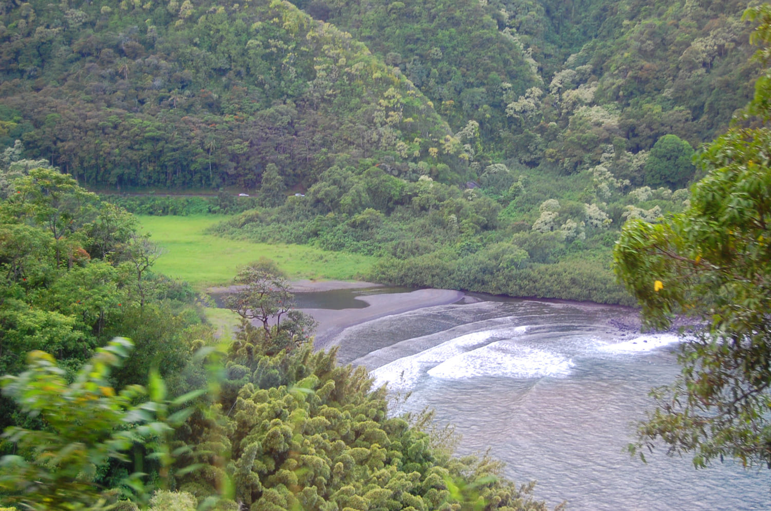 Honomanu Bay