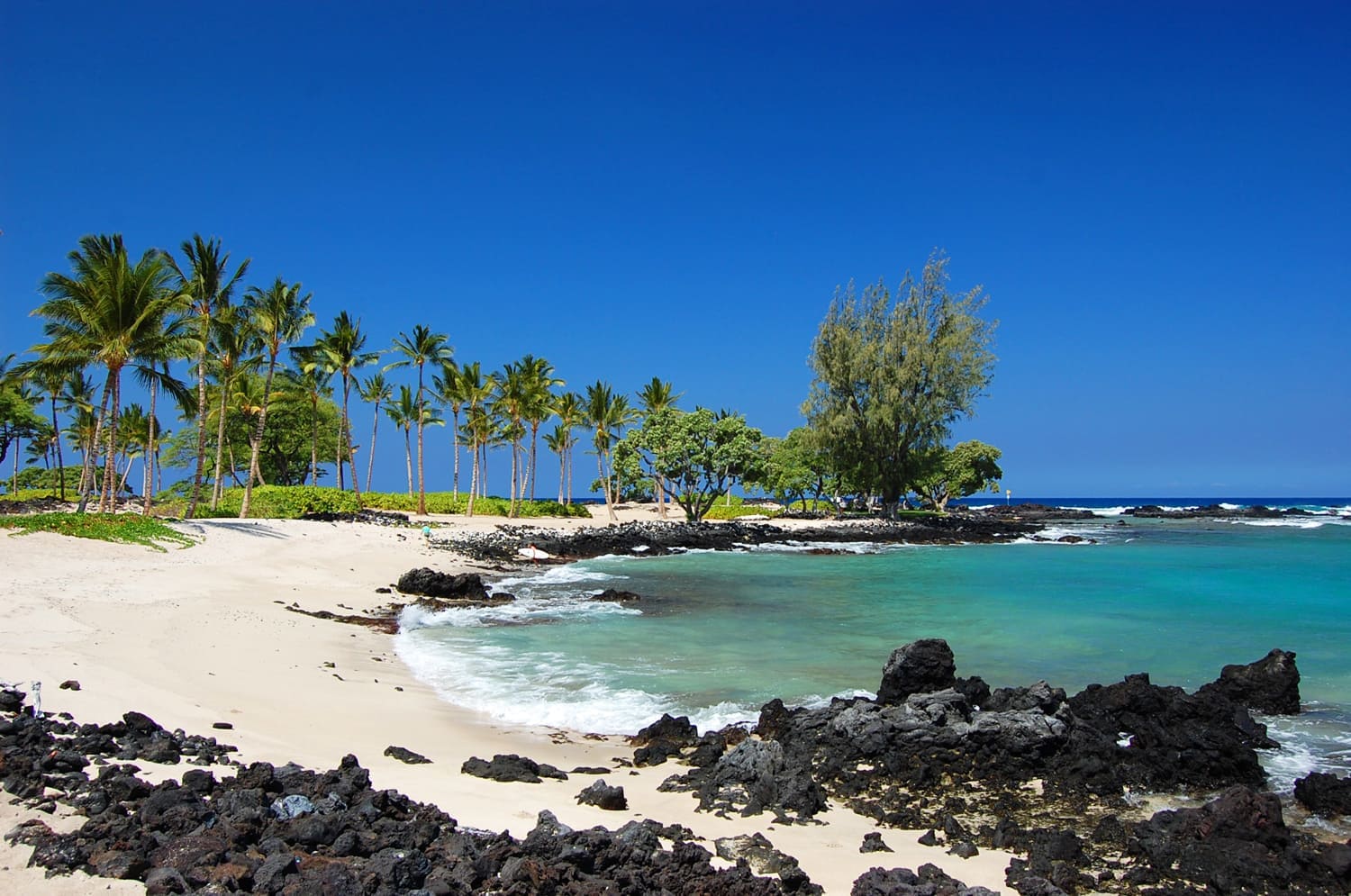 Kuki'o Beach