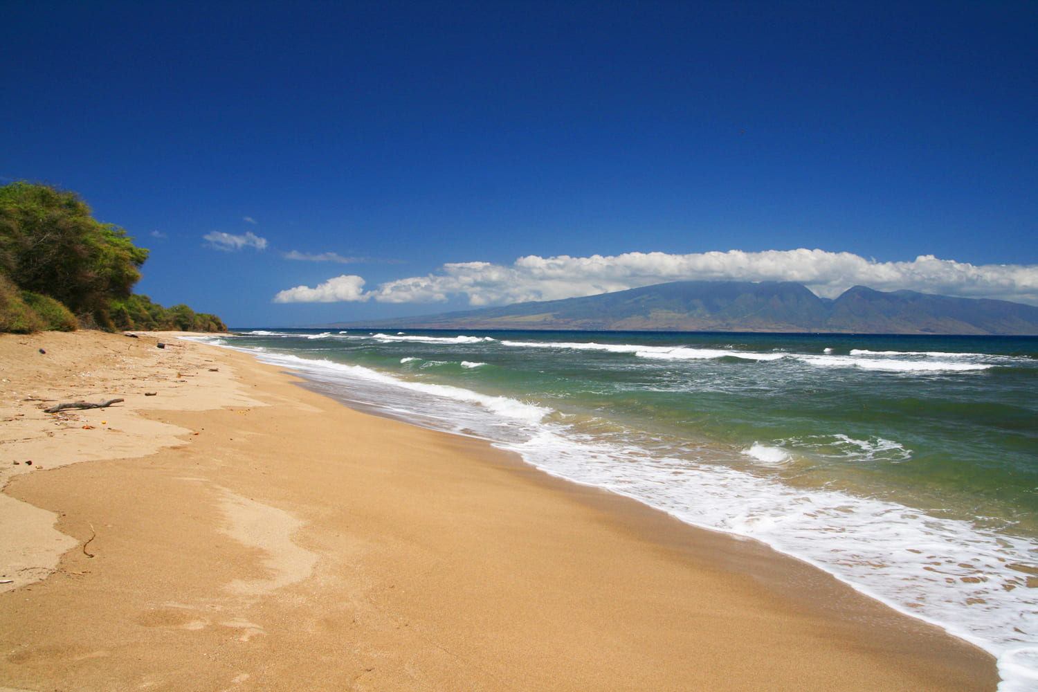 Lopa Beach