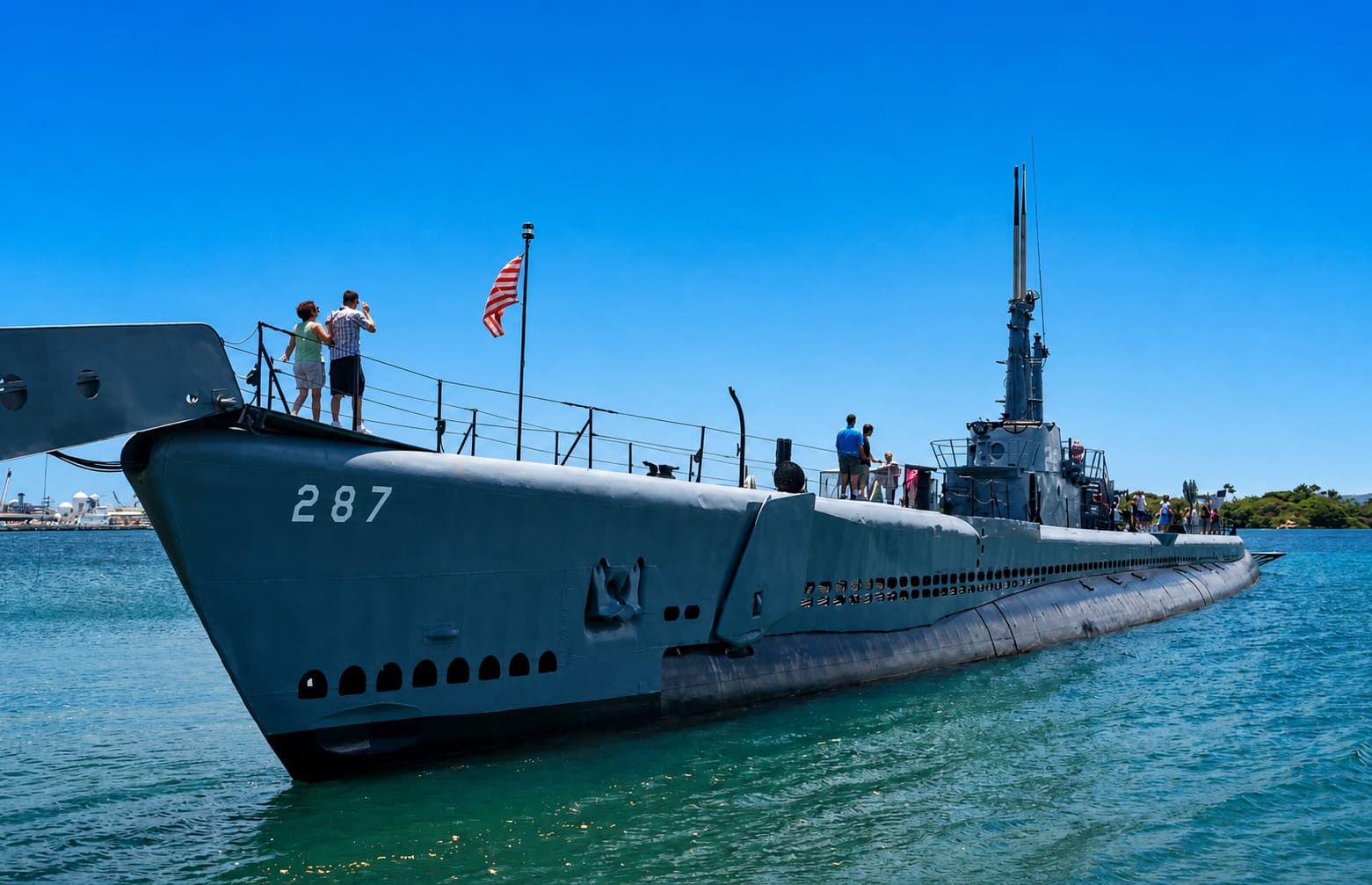 Pacific Fleet Submarine Museum & USS Bowfin