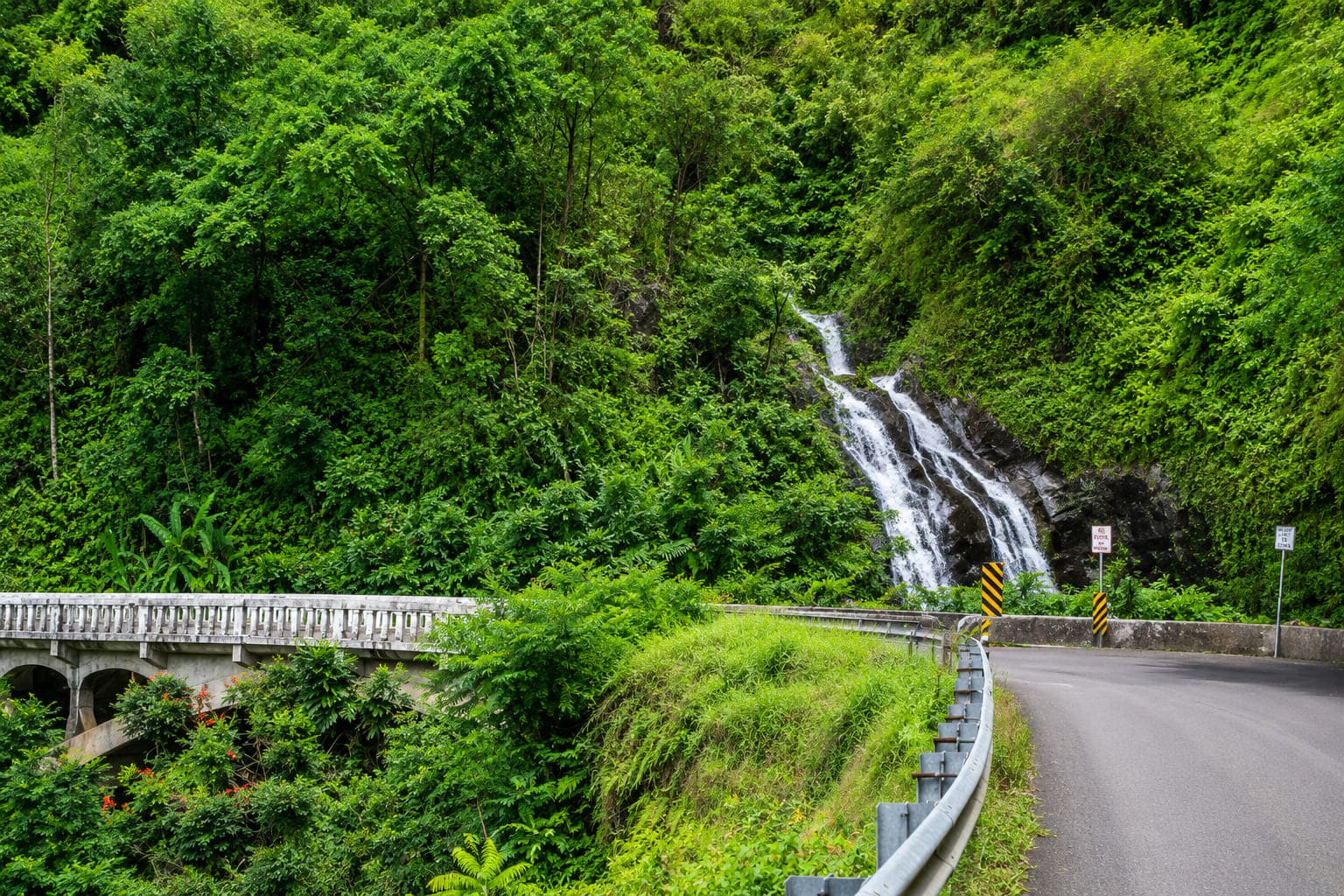 Waikani Falls