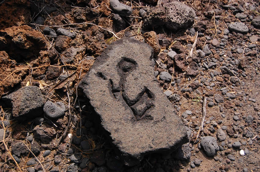 Hawaiian Rock Carving 1