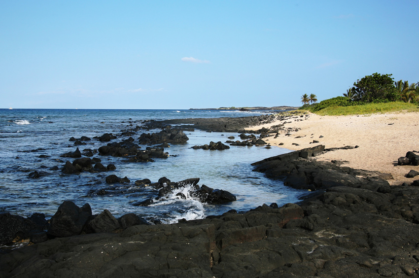 Old Kona Airport Beach