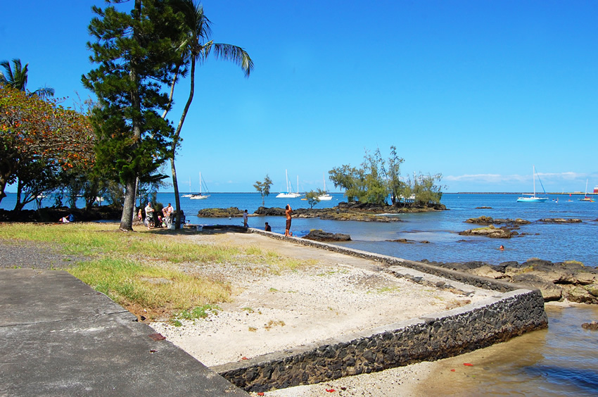 Sunny Day in Hilo
