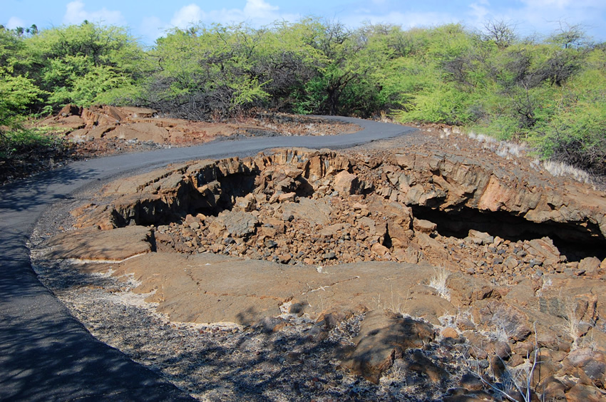 Kalahuipuaa Historic Trail