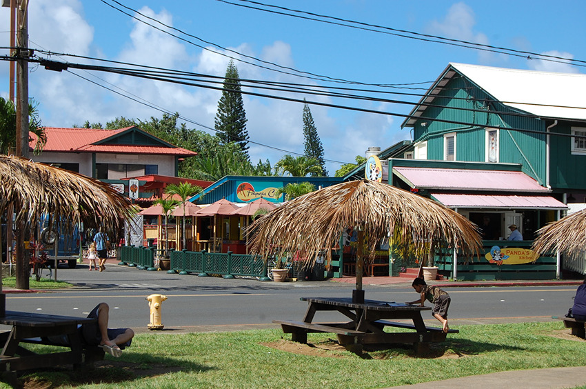 Picnic Tables in Downtown Hanalei