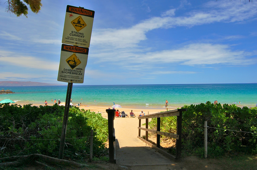 Entry to Kamaole Ii