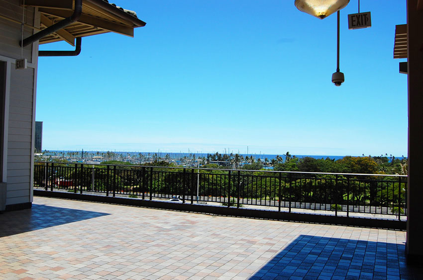 Large Lanai on Level 3