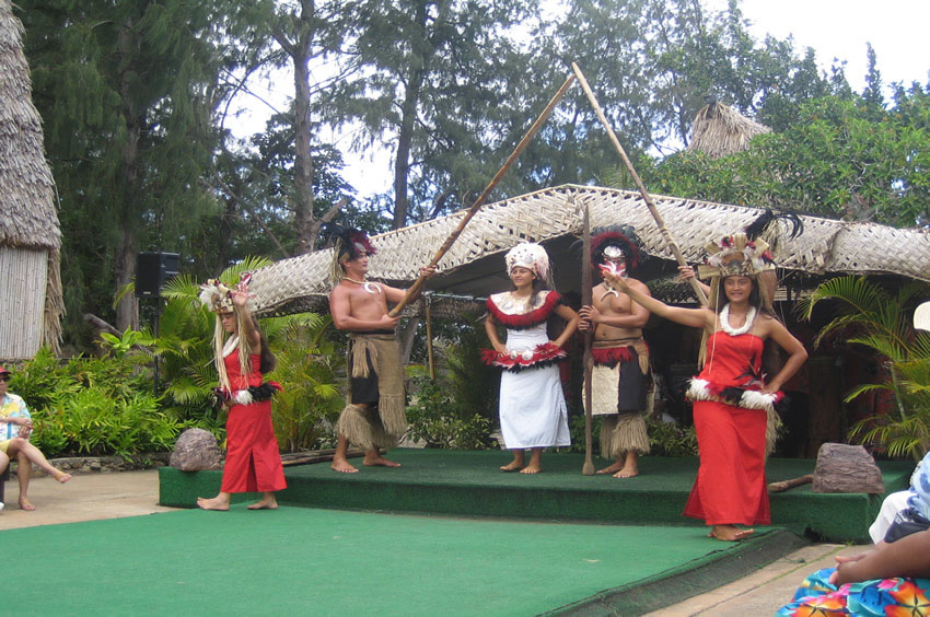 Polynesian Customs