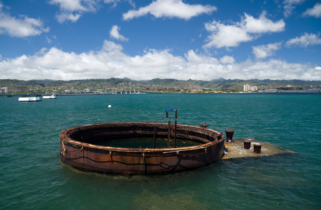 Uss Arizona at Pearl Harbor