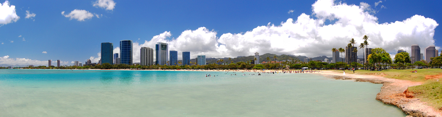 Ala Moana Beach Pano