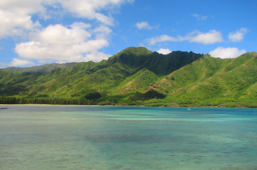 Scenic Oahu Bay