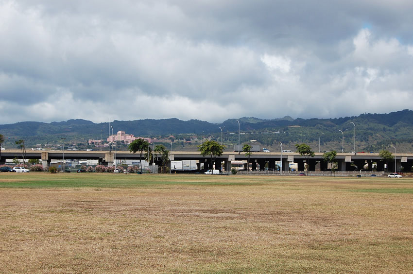 View to Queen Liliuokalani Fwy