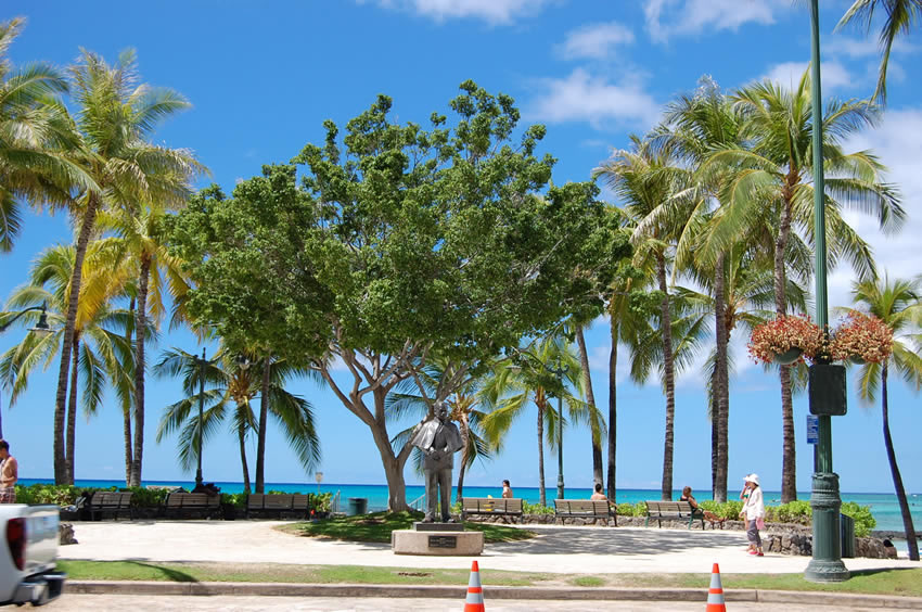 Prince Kuhio Statue
