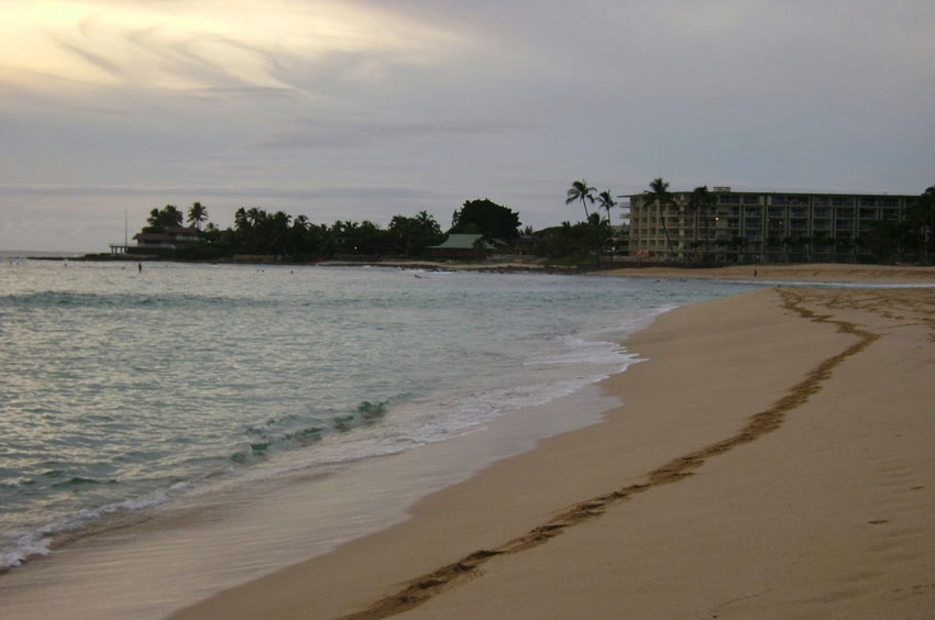 Hotel on Makaha Beach