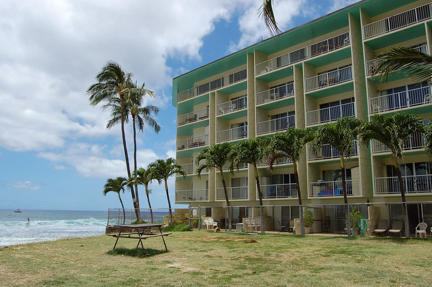 Makaha Shores Hotel