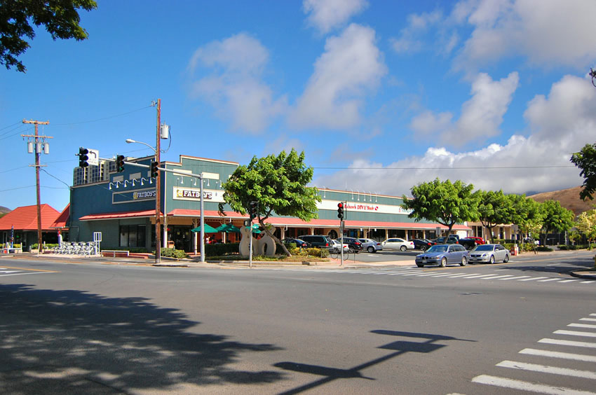 Entry to Windward Town and Cuntry Plaza Shopping