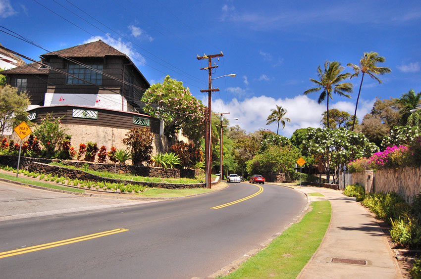 Scenic Honolulu Road